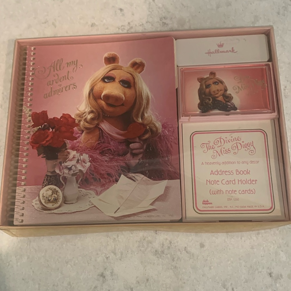 Vintage Hallmark The Divine Miss Piggy Address Book and Note Card Holder